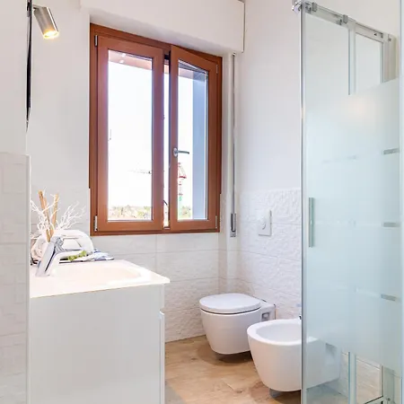 Il Quadrato Blu By Houset *